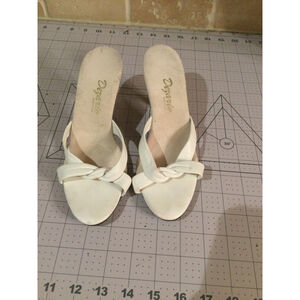 Women's Dezario White Heels Size 7